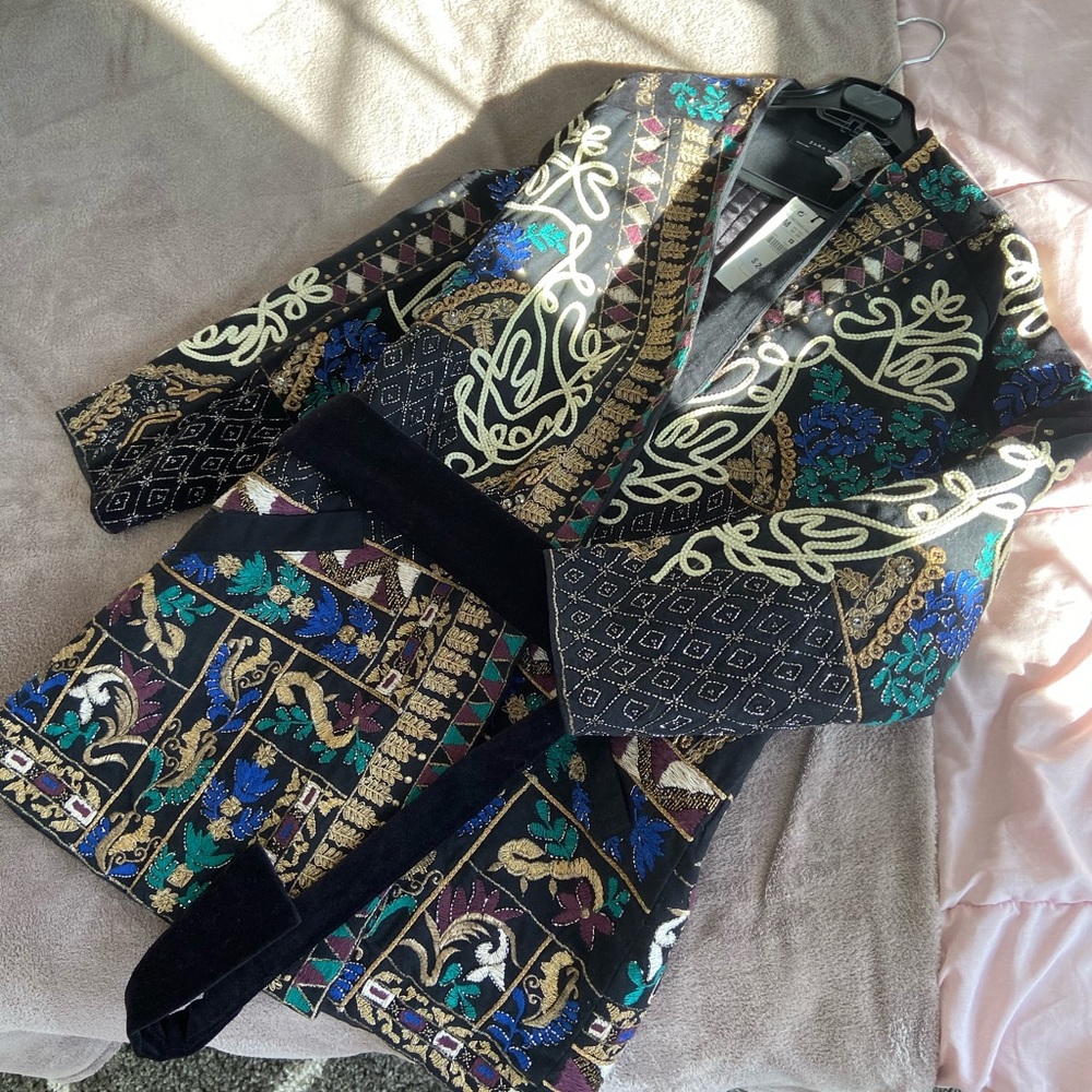 NWT🧚🏻‍♂️Zara jacket unique piece embroidered